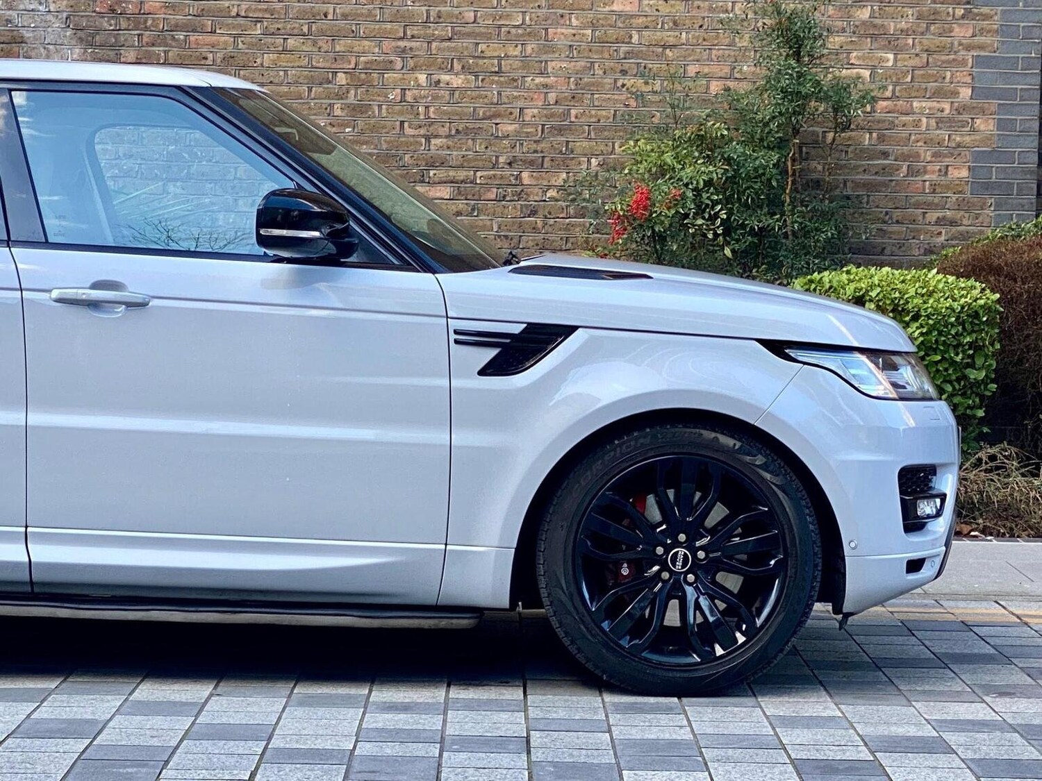 Used Land Rover Range Rover Sport 2017 for sale - 77539185: Photo 8