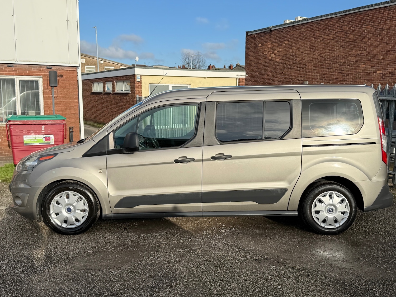 Used Ford Grand Tourneo Connect 2019 for sale - 77337695: Photo 6