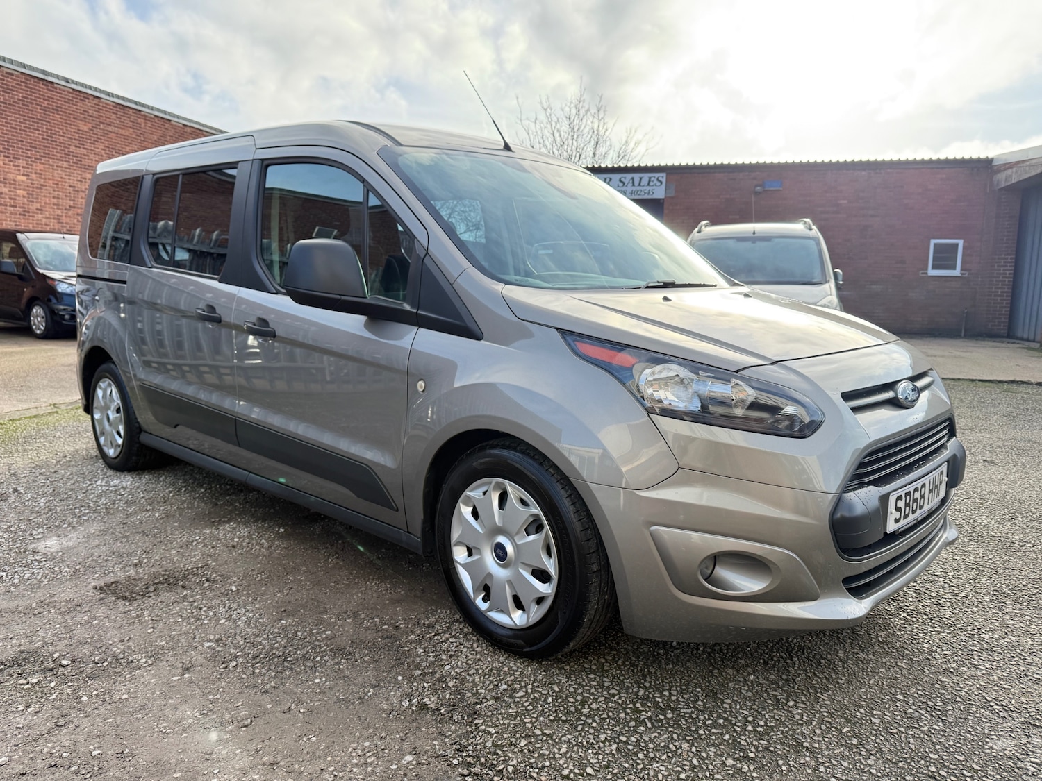 Used Ford Grand Tourneo Connect 2019 for sale - 77337695: Photo 7