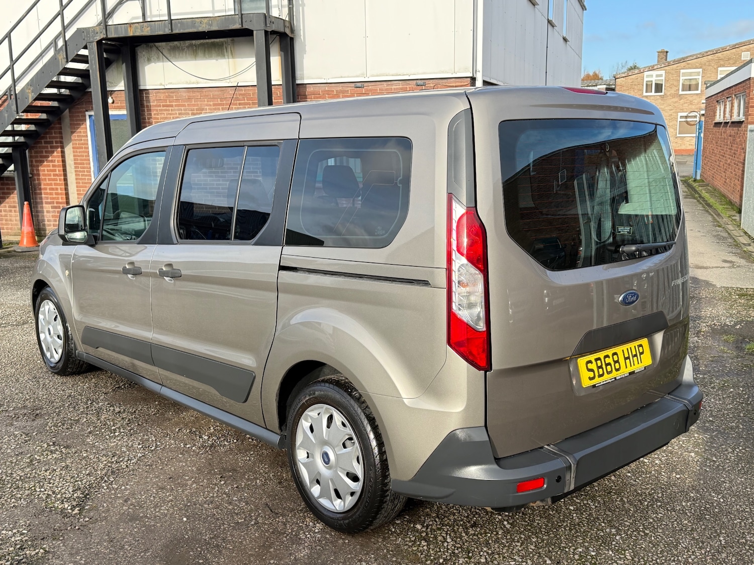 Used Ford Grand Tourneo Connect 2019 for sale - 77337695: Photo 9