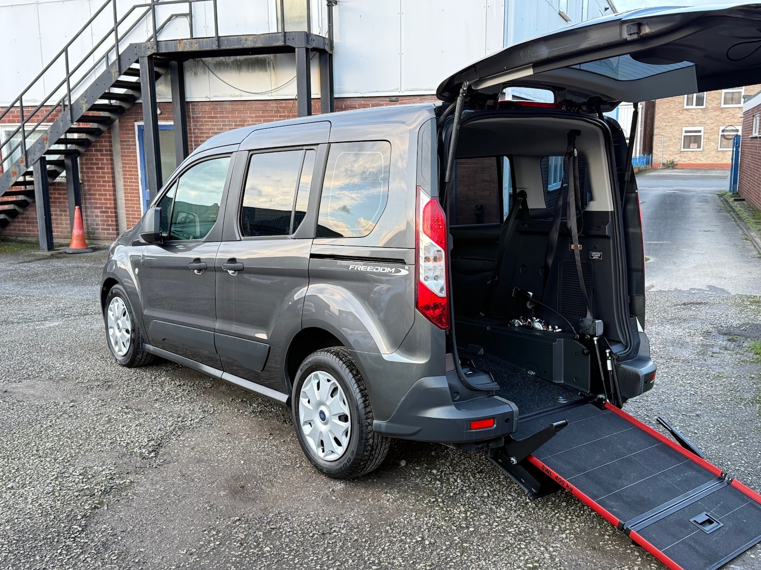 Used Ford Tourneo Connect 2016 for sale - 76555368: Photo 12