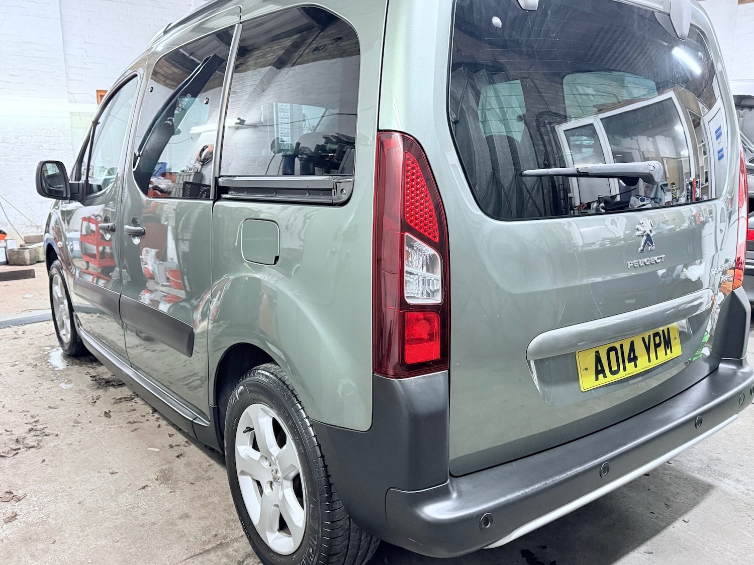 Used Peugeot Partner Tepee 2014 for sale - 76218517: Photo 6