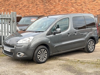 Used Peugeot Partner Tepee 2015 for sale - 78239759: Photo