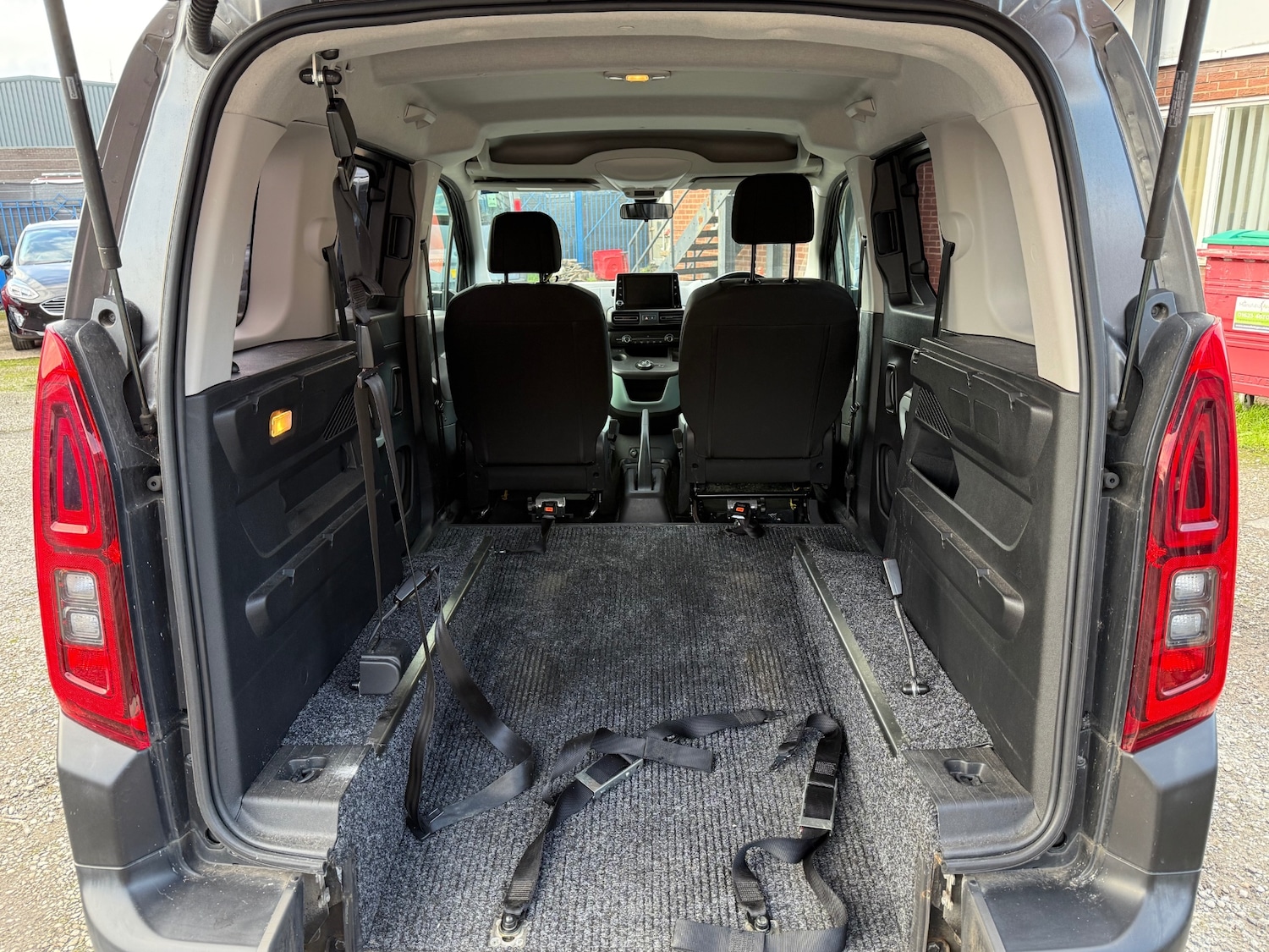 Used Citroen Berlingo 2020 for sale - 76387416: Photo 2