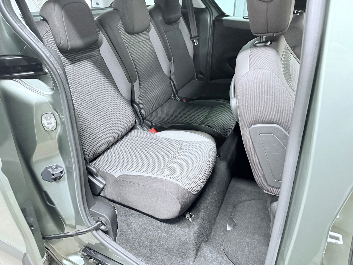 Used Peugeot Partner Tepee 2014 for sale - 77691144: Photo 10