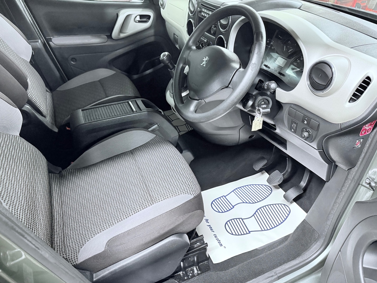 Used Peugeot Partner Tepee 2014 for sale - 77691144: Photo 7