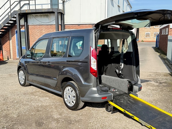 Used Ford Tourneo Connect 2017 for sale - 73973455: Photo 13