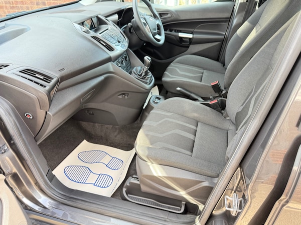 Used Ford Tourneo Connect 2017 for sale - 73973455: Photo 19