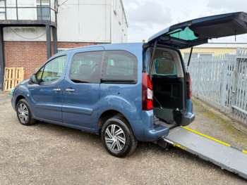 2017 (17) - 1.6 BlueHDi AUTO WHEELCHAIR ACCESS VEHICLE WAV DISABLED 5-Door