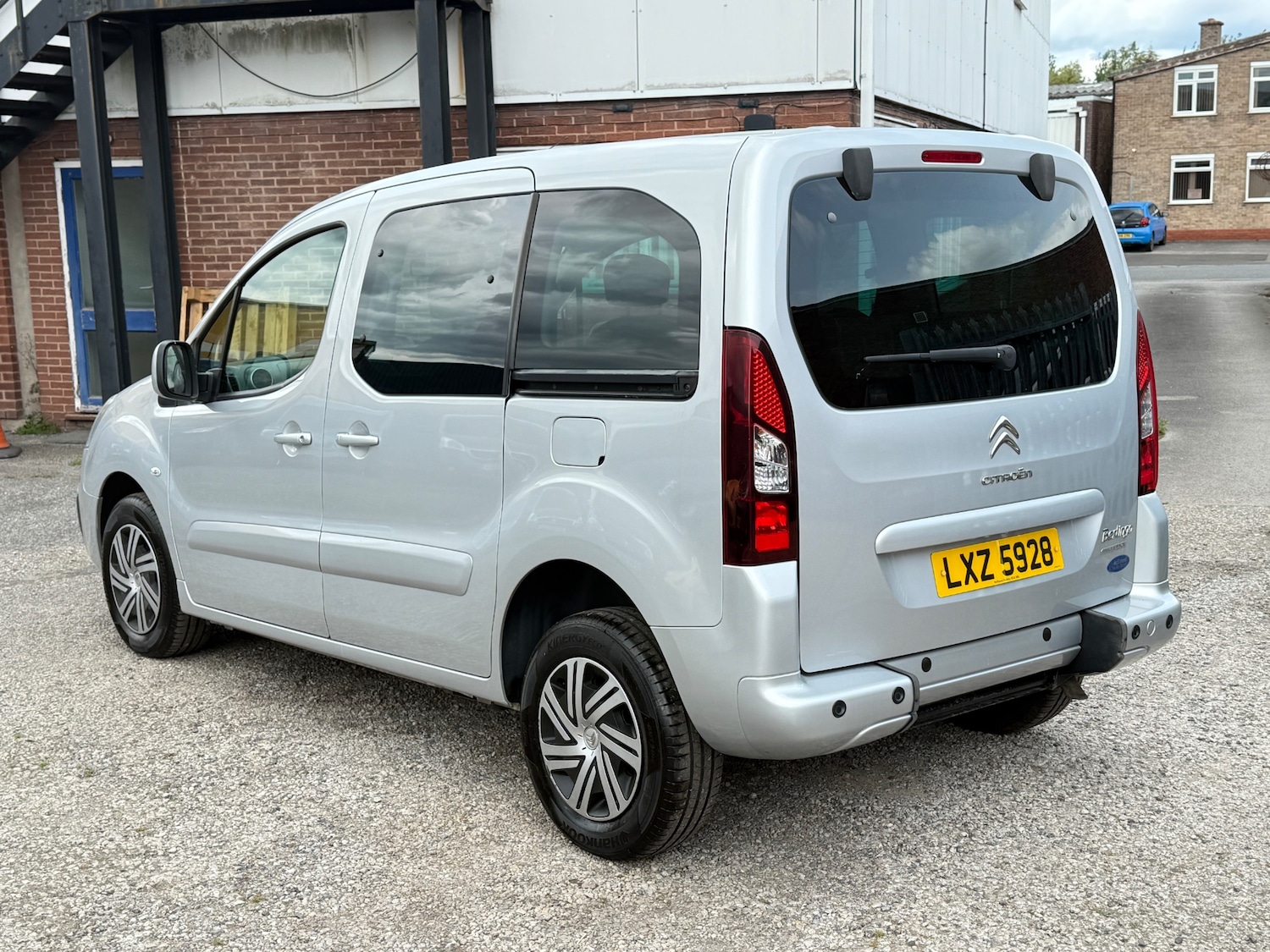 Vehicle 6