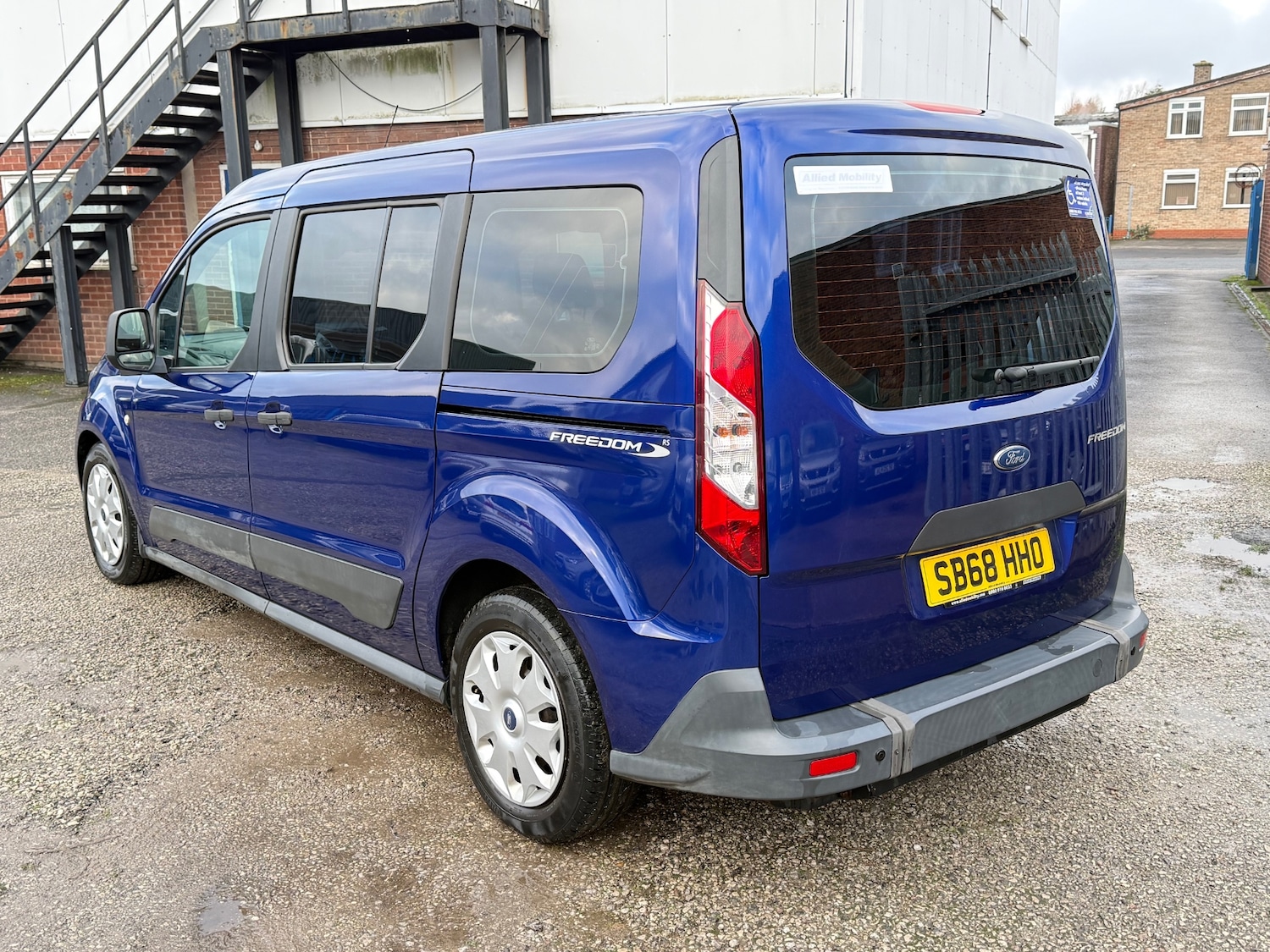 Used Ford Grand Tourneo Connect 2019 for sale - 77241844: Photo 6