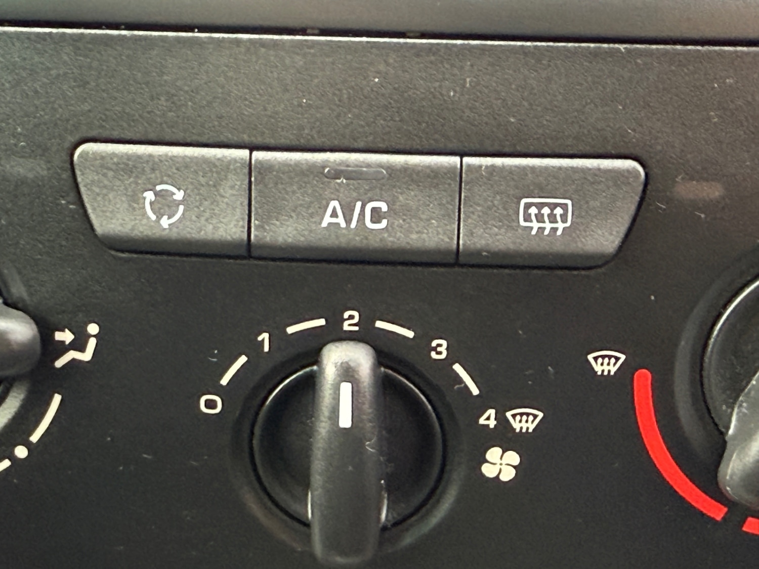 Used Peugeot Partner Tepee 2017 for sale - 76335255: Photo 17
