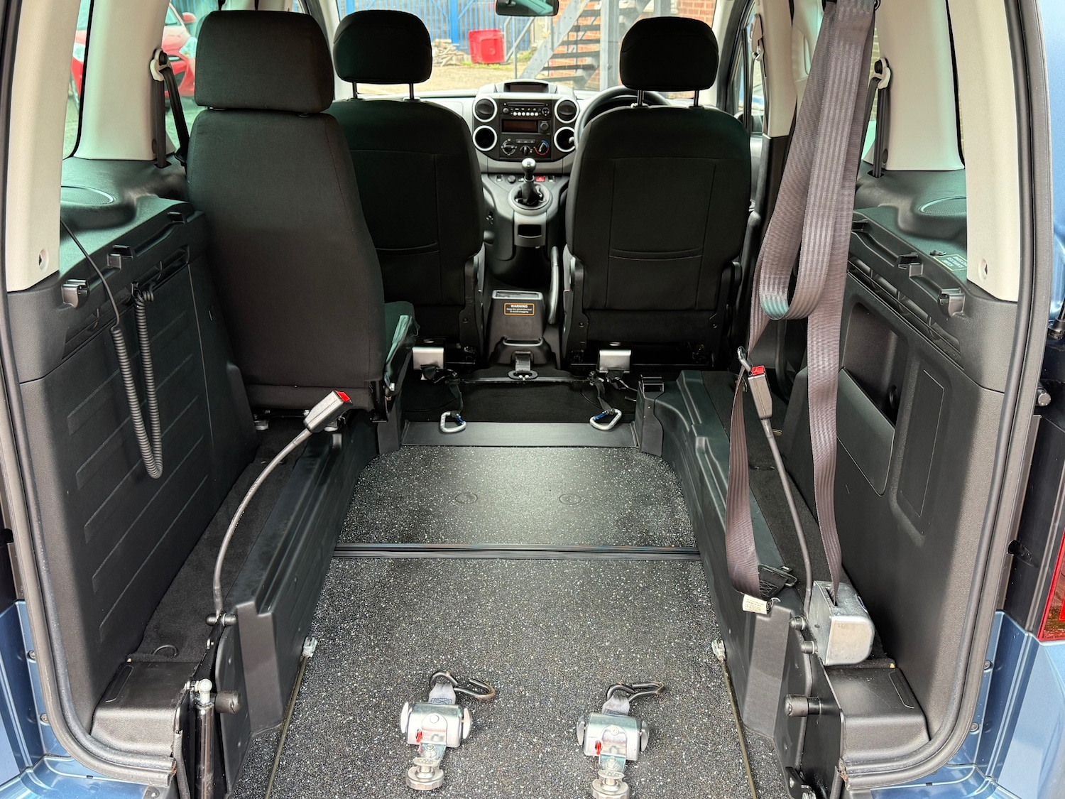 Used Peugeot Partner Tepee 2017 for sale - 76335255: Photo 2