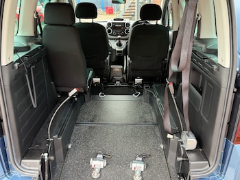 Used Peugeot Partner Tepee 2017 for sale - 76335255: Photo