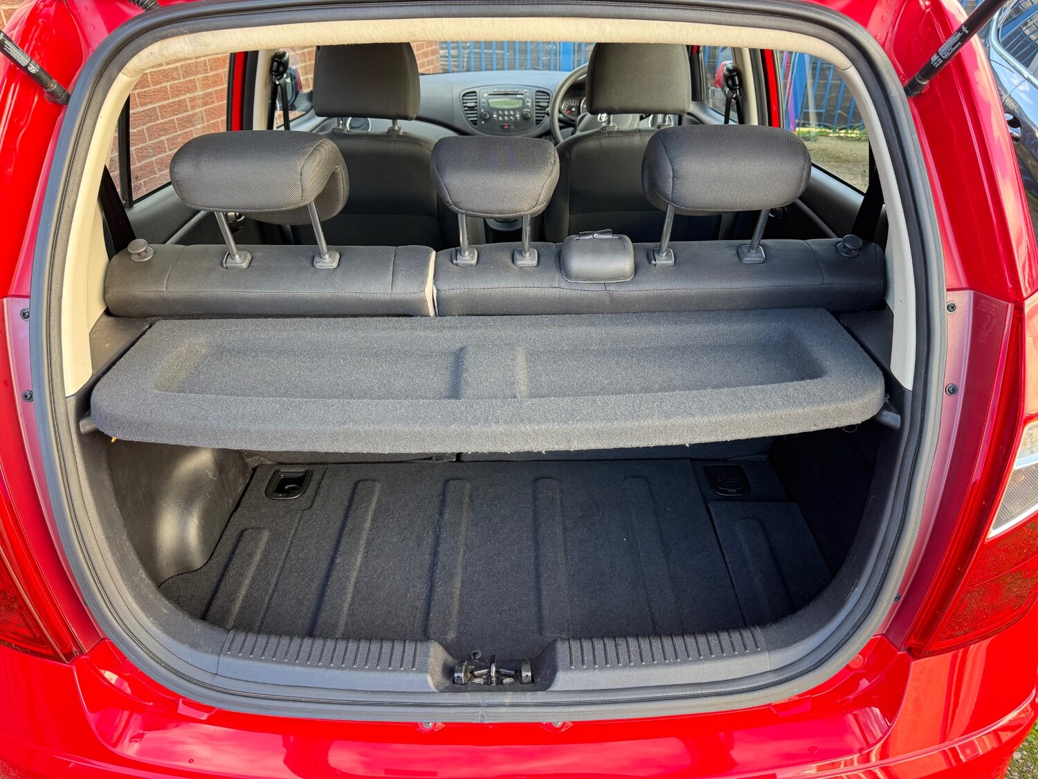 Used Hyundai i10 2013 for sale - 75684692: Photo 13