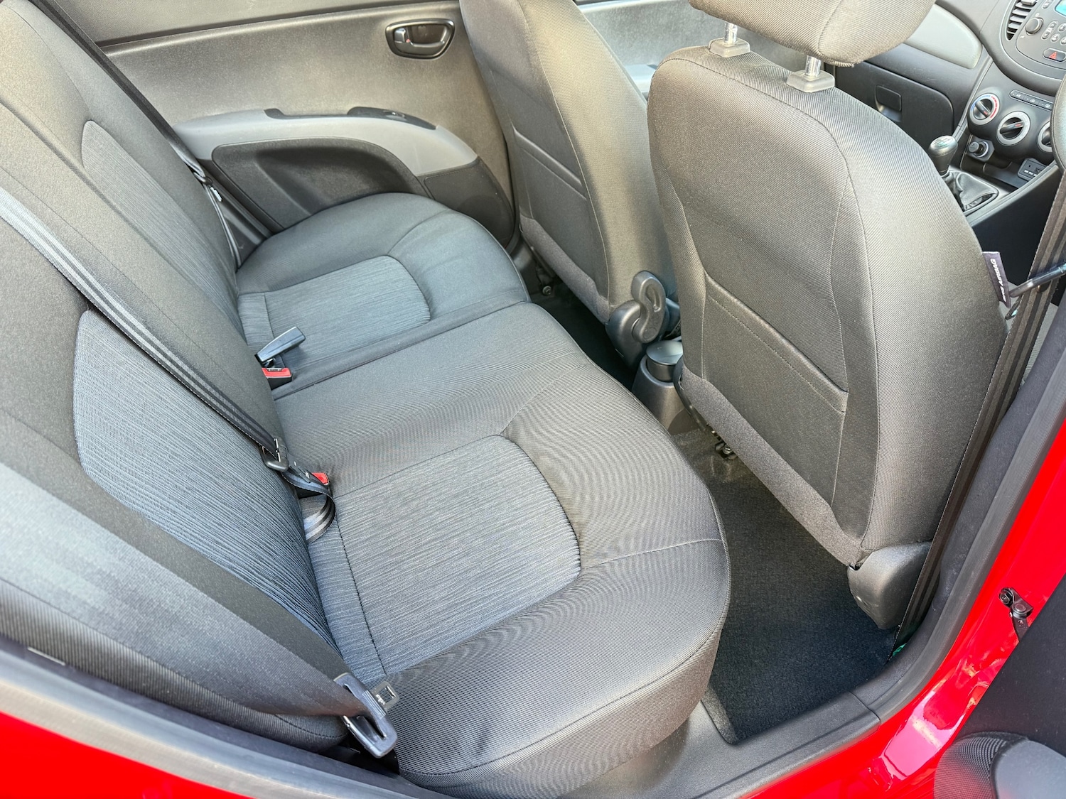 Used Hyundai i10 2013 for sale - 75684692: Photo 9