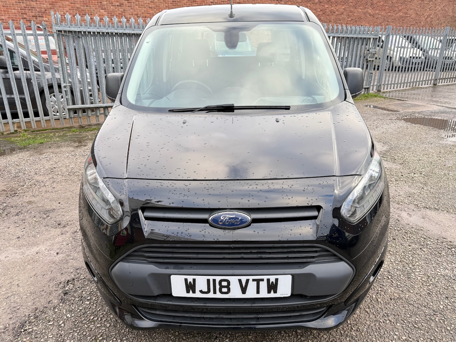 Used Ford Tourneo Connect 2018 for sale - 76444483: Photo 9