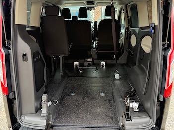 Used Ford Tourneo Custom 2017 for sale - 78453277: Photo