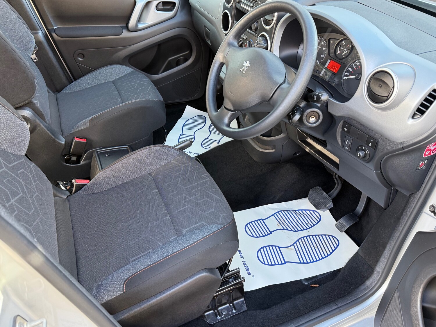 Used Peugeot Partner Tepee 2017 for sale - 76366659: Photo 14