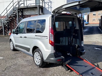 2017 (17) - 1.5 TDCi Zetec WHEELCHAIR ACCESS VEHICLE DISABLED WAV 5-Door