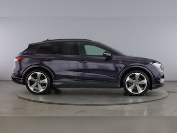 Used Audi Q4 e-tron 2025 for sale - 78776302: Photo
