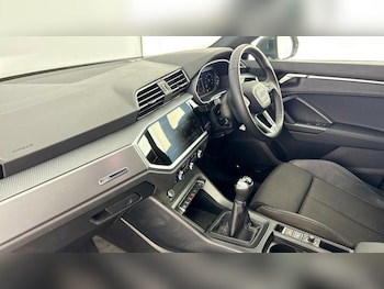 Used Audi Q3 2022 for sale - 77059265: Photo