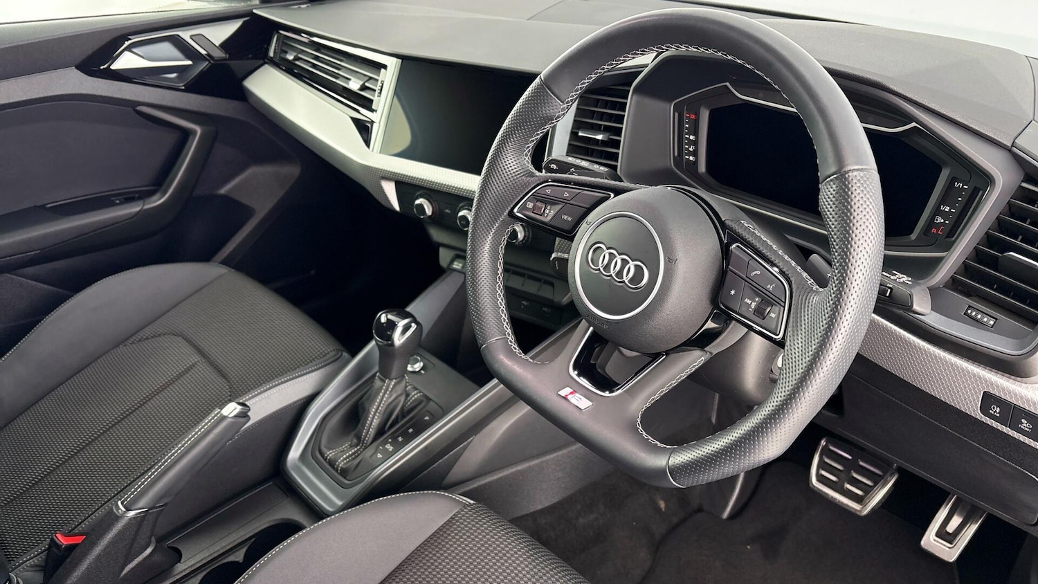 Used Audi A1 2023 for sale - 77504771: Photo 6