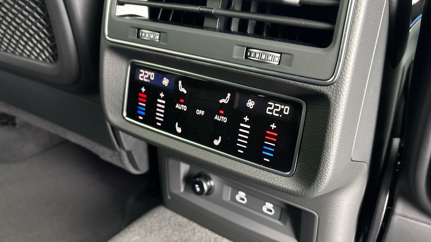 Used Audi Q8 for sale - 77776580: Photo 38