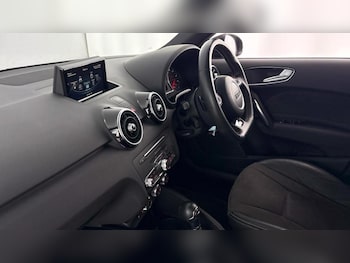 Used Audi A1 2018 for sale - 76847446: Photo