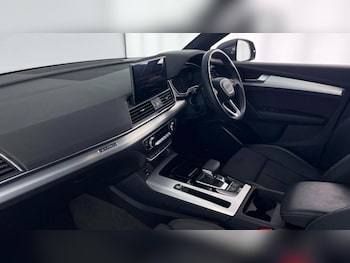 Used Audi Q5 2023 for sale - 76576753: Photo