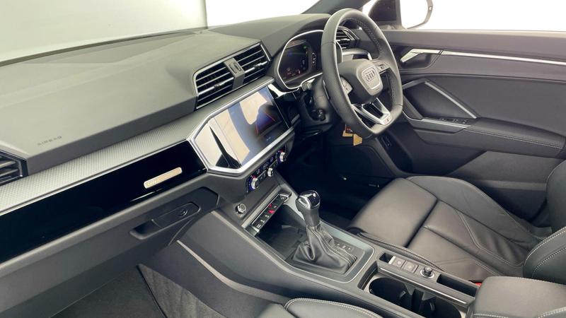 Used Audi Q3 2025 for sale - 75866283: Photo 2