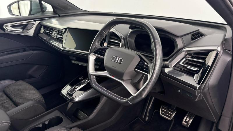 Used Audi Q4 e-tron 2022 for sale - 77006142: Photo 6