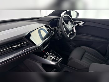 Used Audi Q4 e-tron 2025 for sale - 77735950: Photo