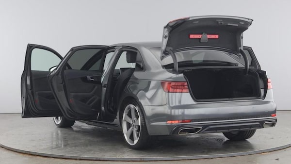 Used Audi A4 2019 for sale - 76265992: Photo 11
