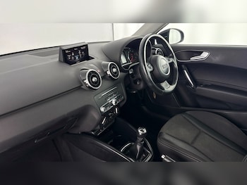 Used Audi A1 2018 for sale - 77872305: Photo