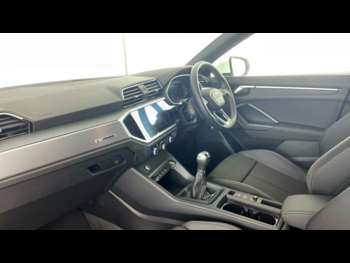 Used Audi Q3 2022 for sale - 74974976: Photo