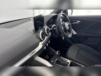 Used Audi Q2 undefined for sale - 78680925: Photo