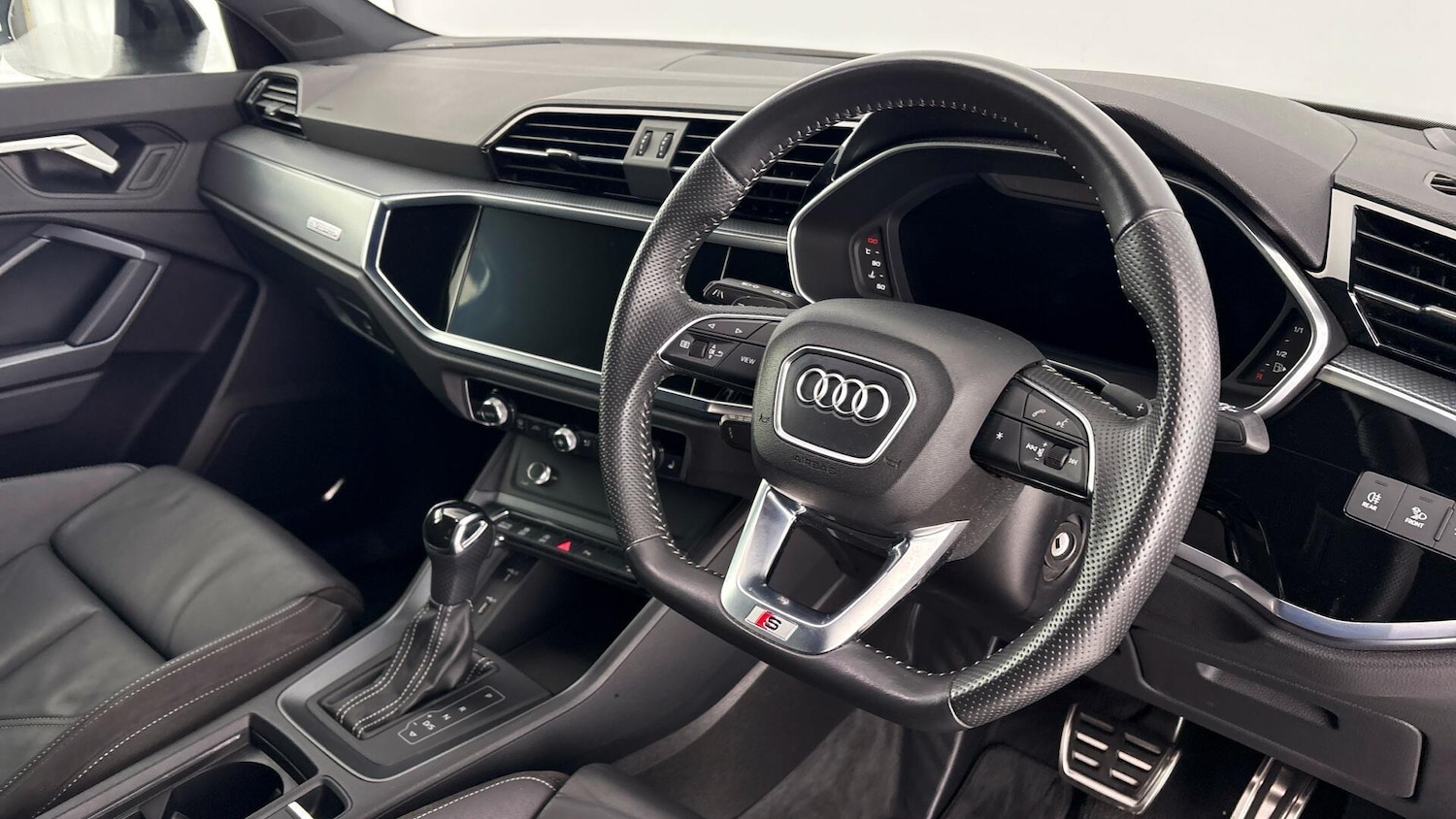 Used Audi Q3 2019 for sale - 77602965: Photo 6