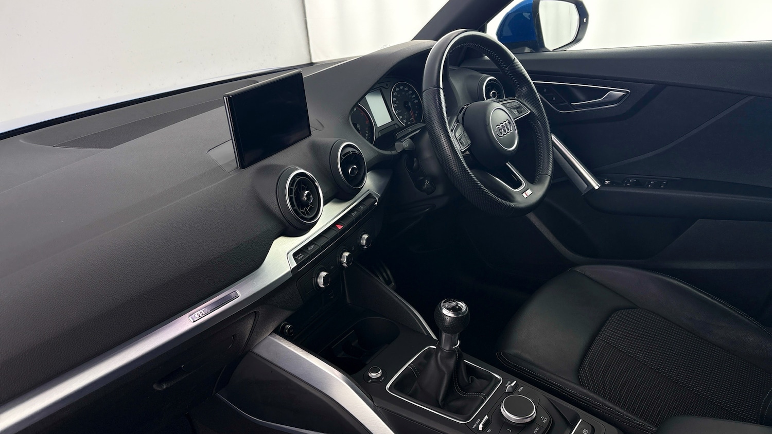 Used Audi Q2 2017 for sale - 77676476: Photo 2