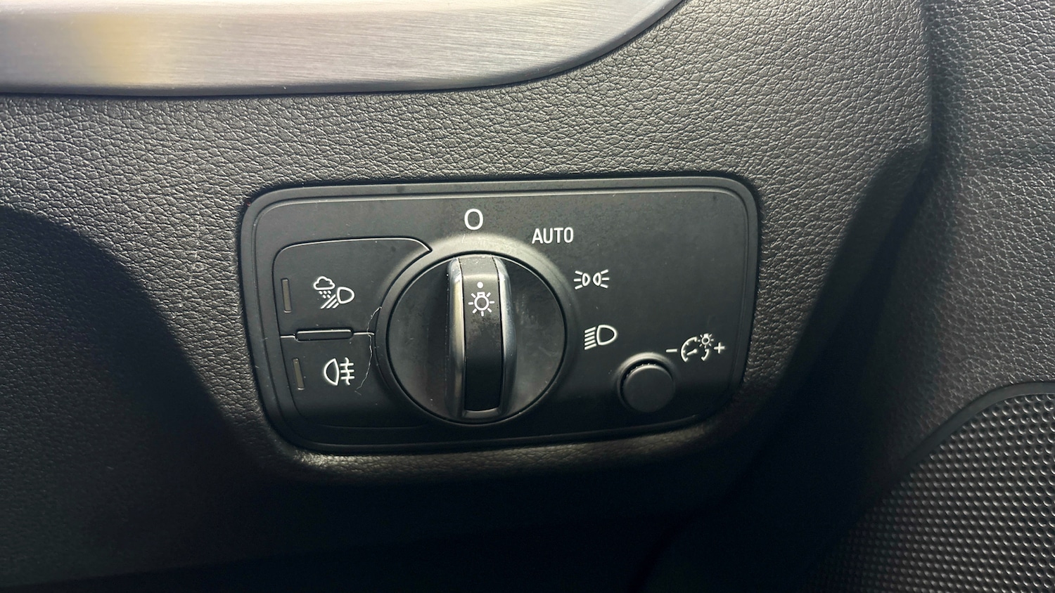 Used Audi Q2 2017 for sale - 77676476: Photo 21