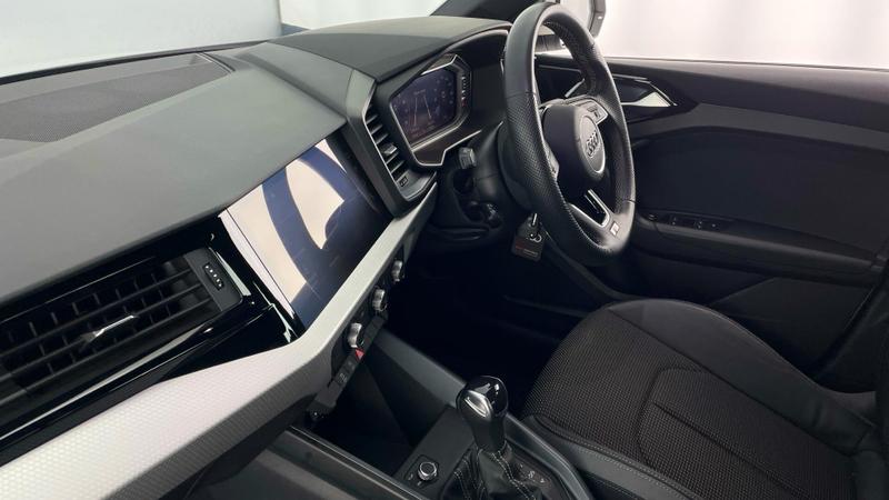 Used Audi A1 2023 for sale - 76452822: Photo 2