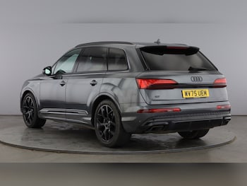 Used Audi Q7 2025 for sale - 77603107: Photo