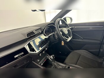 Used Audi Q3 2023 for sale - 78145964: Photo
