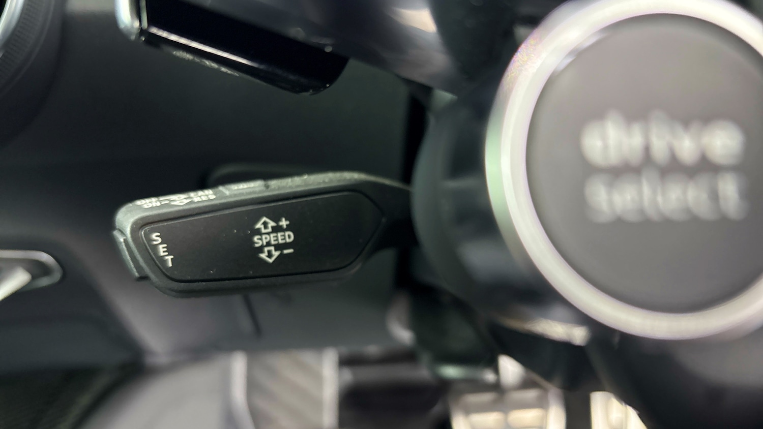 Used Audi TT RS 2023 for sale - 78064551: Photo 12