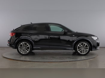 Used Audi Q3 2023 for sale - 78459980: Photo