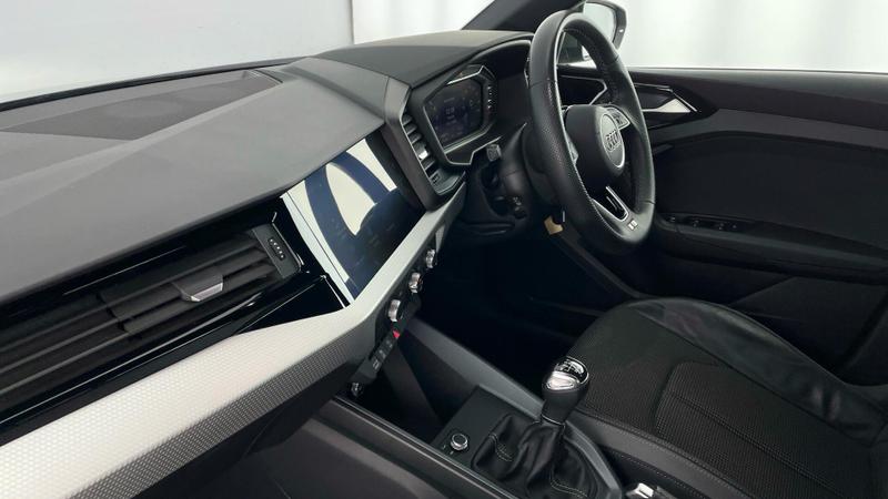 Used Audi A1 2022 for sale - 76519700: Photo 2