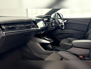 Used Audi Q4 e-tron 2021 for sale - 79205930: Photo
