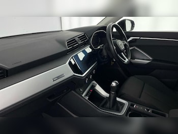 Used Audi Q3 2020 for sale - 76026320: Photo