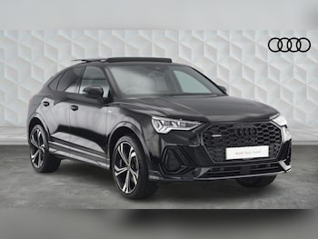 Audi - Q3