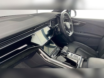 Used Audi Q7 2025 for sale - 76329691: Photo